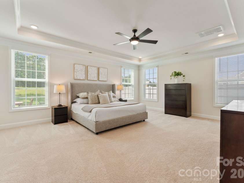 2409 Napa Terrace, Lake Wylie, SC 29710.  MLS# CAR4403646, YatesRealty ID 37954. Main floor primary bedroom