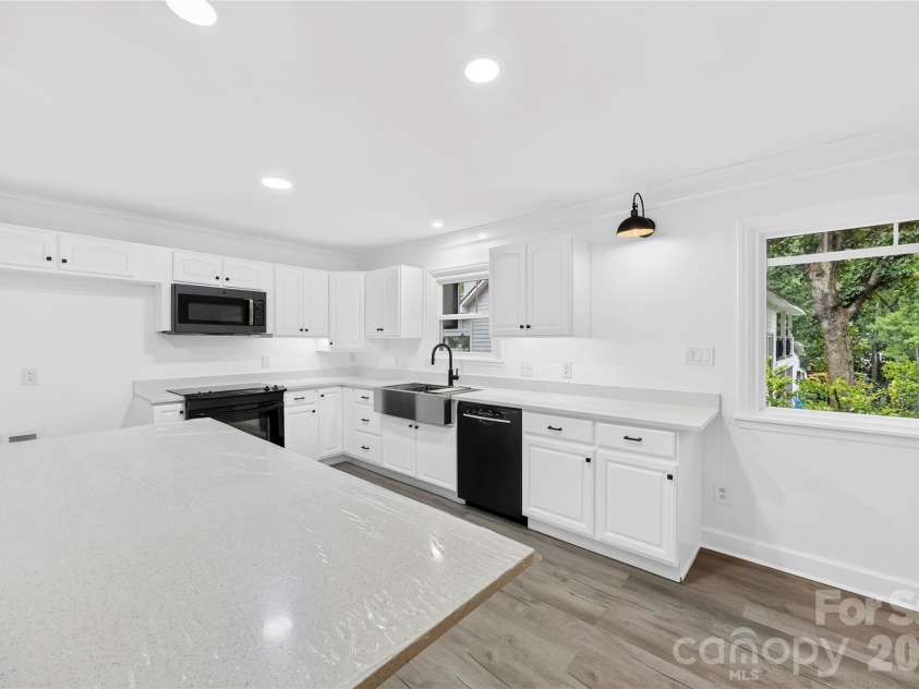 2087 Marquesas Avenue, Tega Cay, SC 29708.  MLS# CAR4403387, YatesRealty ID 37956. 