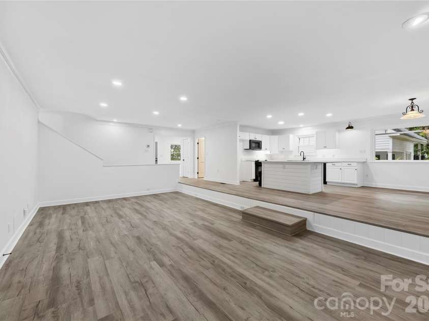 2087 Marquesas Avenue, Tega Cay, SC 29708.  MLS# CAR4403387, YatesRealty ID 37956. 