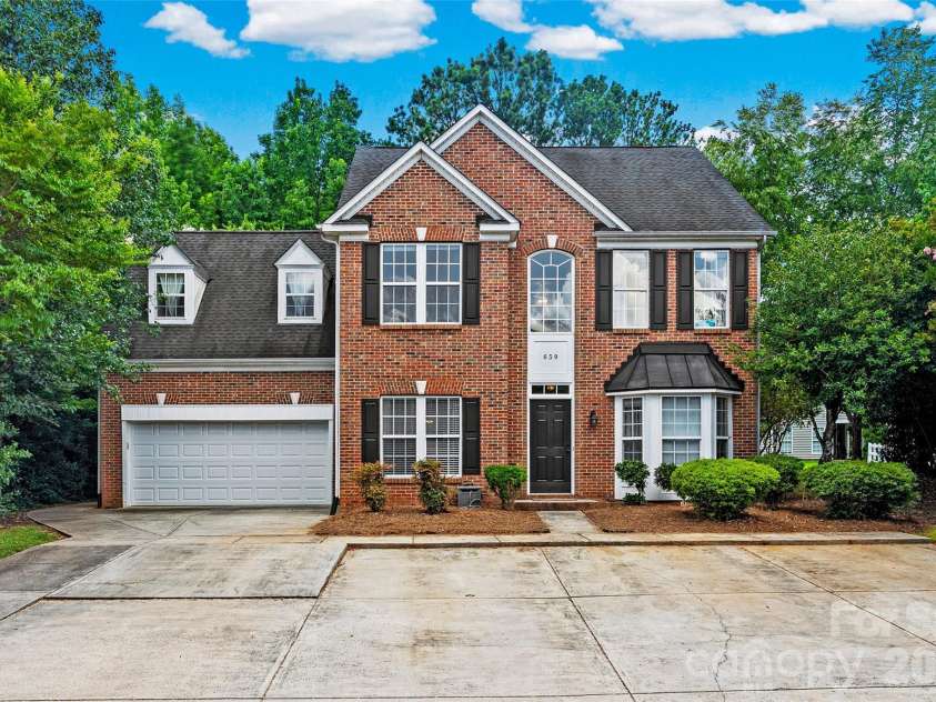 659 Cheval Drive, Fort Mill, SC 29708.  MLS# CAR4400610, YatesRealty ID 37957. 