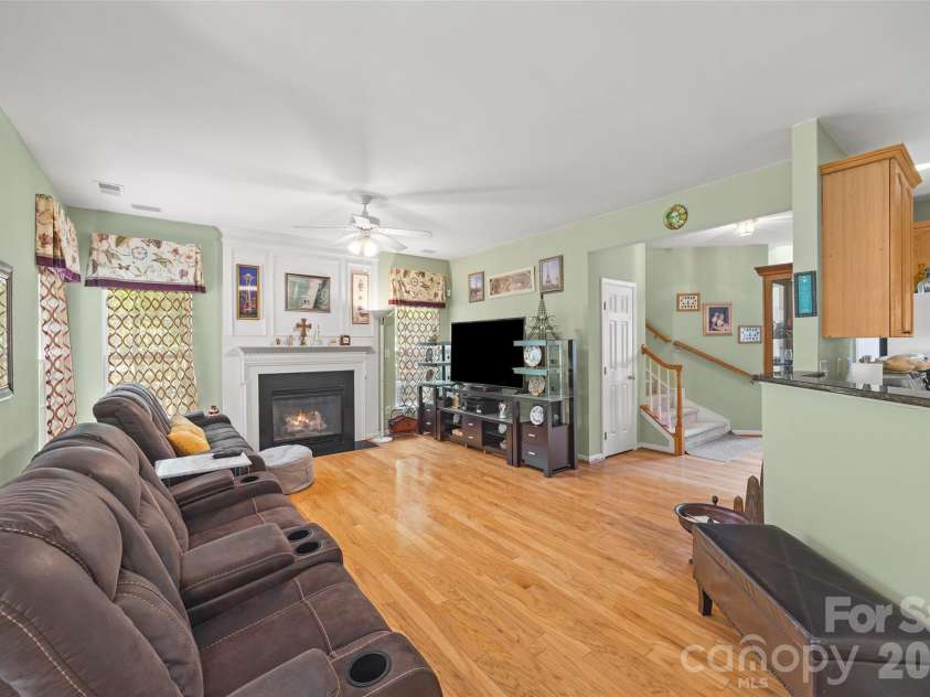 659 Cheval Drive, Fort Mill, SC 29708.  MLS# CAR4400610, YatesRealty ID 37957. 