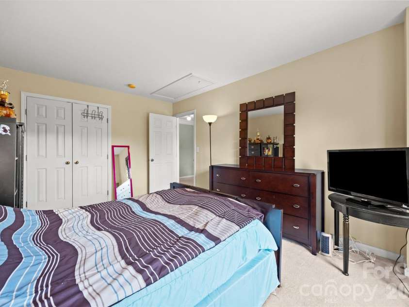 659 Cheval Drive, Fort Mill, SC 29708.  MLS# CAR4400610, YatesRealty ID 37957. 