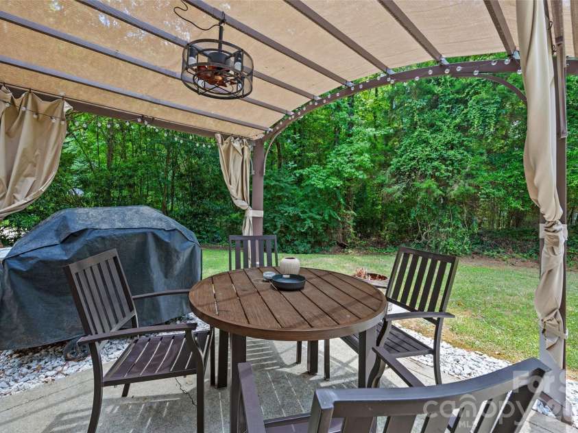 659 Cheval Drive, Fort Mill, SC 29708.  MLS# CAR4400610, YatesRealty ID 37957. 
