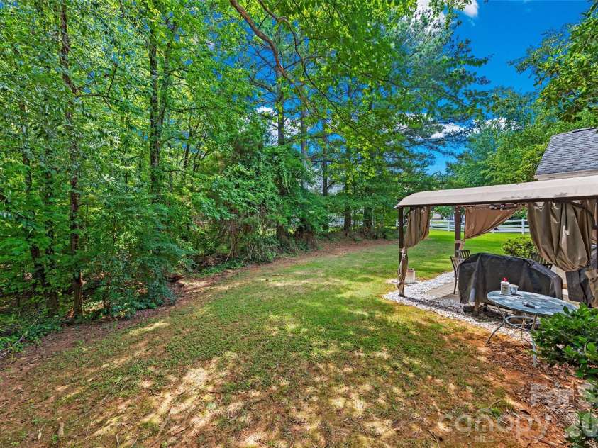 659 Cheval Drive, Fort Mill, SC 29708.  MLS# CAR4400610, YatesRealty ID 37957. 