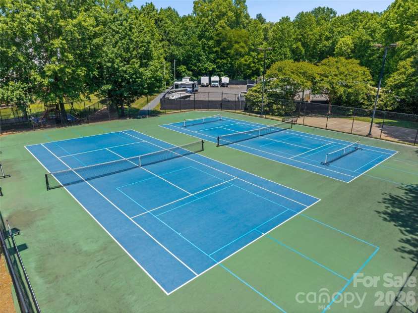 659 Cheval Drive, Fort Mill, SC 29708.  MLS# CAR4400610, YatesRealty ID 37957. 
