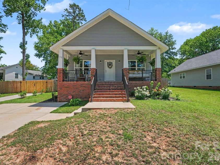 107B Wayne Avenue, Kannapolis, NC 28081.  MLS# CAR4403972, YatesRealty ID 37959. 