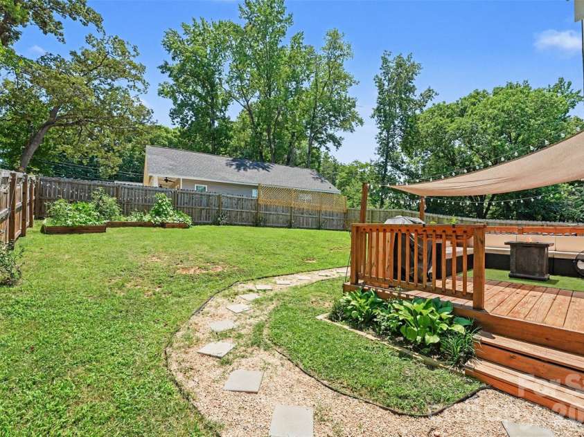 107B Wayne Avenue, Kannapolis, NC 28081.  MLS# CAR4403972, YatesRealty ID 37959. 