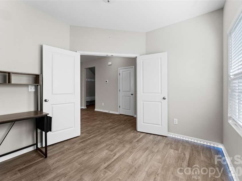 1211 Laurel Woods Drive, Gastonia, NC 28052.  MLS# CAR4340134, YatesRealty ID 3796. 