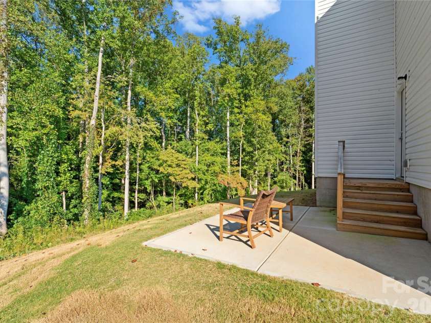 1211 Laurel Woods Drive, Gastonia, NC 28052.  MLS# CAR4340134, YatesRealty ID 3796. 