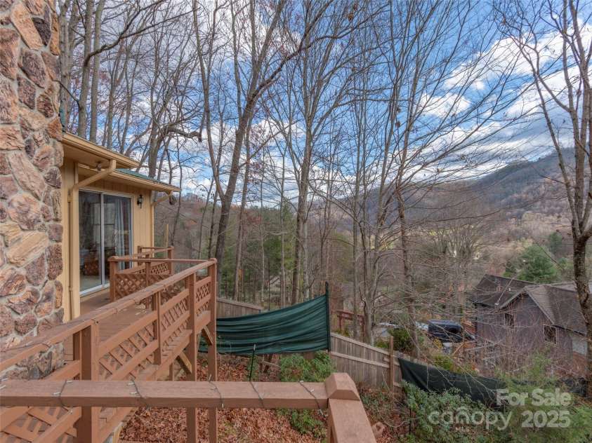 174 Pleasant Ridge Drive, Maggie Valley, NC 28751.  MLS# CAR4213944, YatesRealty ID 3796. 