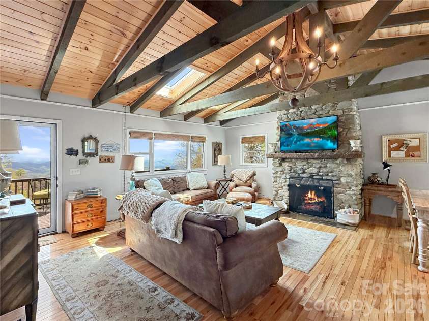 8007 Cloud Forest Lane, Blowing Rock, NC 28605.  MLS# CAR4334576, YatesRealty ID 3796. 