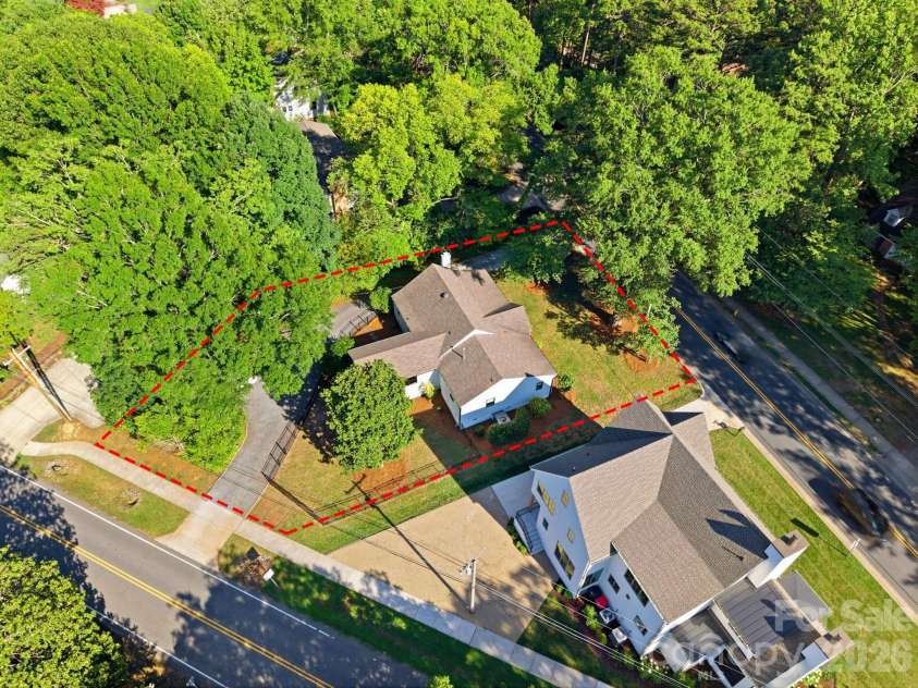 711 Concord Road, Davidson, NC 28036.  MLS# CAR4405101, YatesRealty ID 37960. 