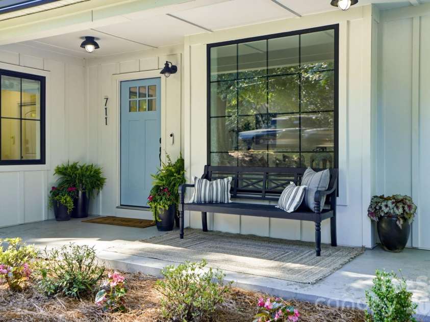 711 Concord Road, Davidson, NC 28036.  MLS# CAR4405101, YatesRealty ID 37960. 