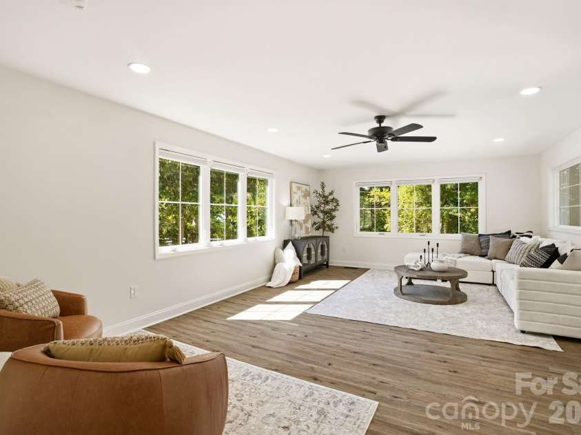 711 Concord Road, Davidson, NC 28036.  MLS# CAR4405101, YatesRealty ID 37960. 