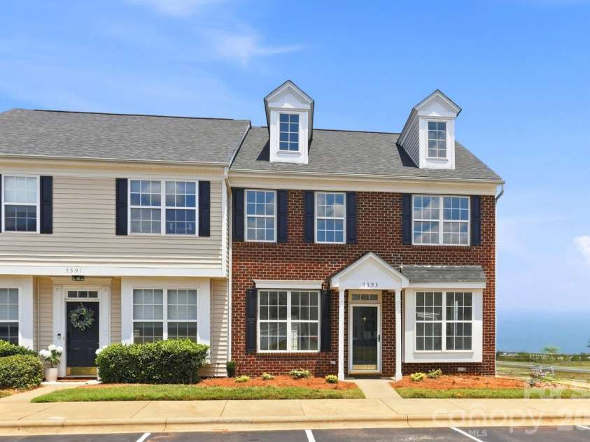 7593 Bluff Point Lane, Denver, NC 28037.  MLS# CAR4396507, YatesRealty ID 37961. 