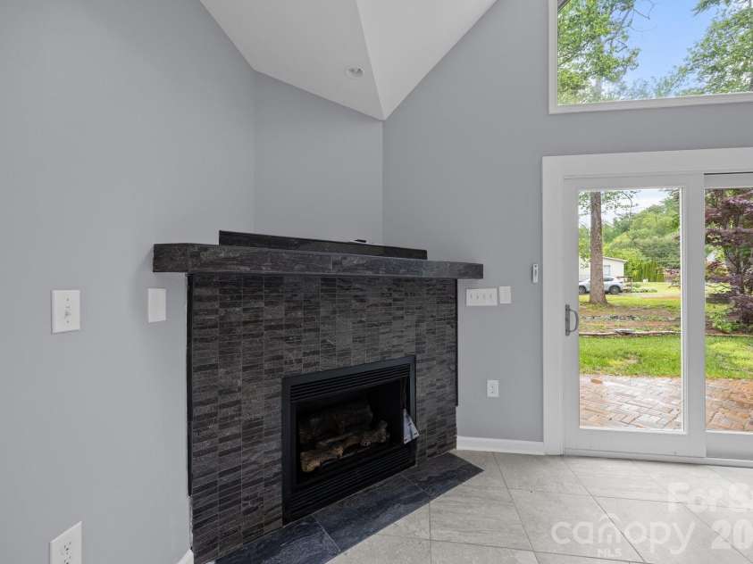 41 Beekeeper Trail, Swannanoa, NC 28778.  MLS# CAR4402946, YatesRealty ID 37962. A NEW PRIVACY FENCE encloses the back yard.