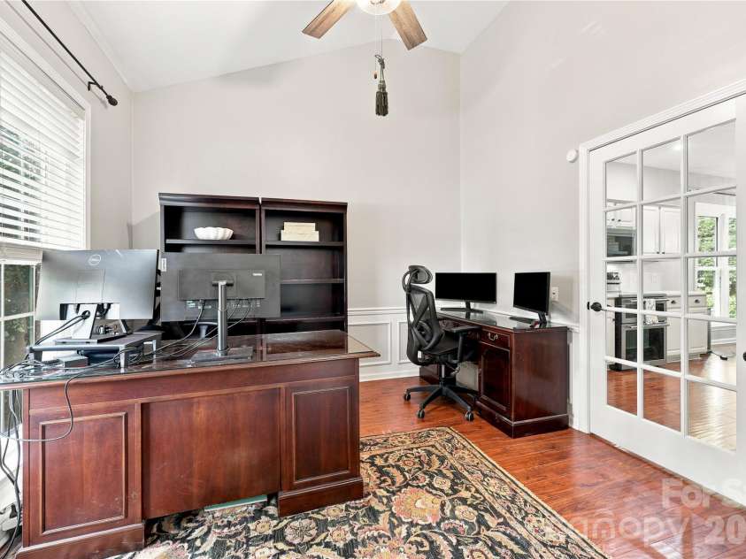 8600 Fieldcroft Drive, Charlotte, NC 28277.  MLS# CAR4401060, YatesRealty ID 37963. 