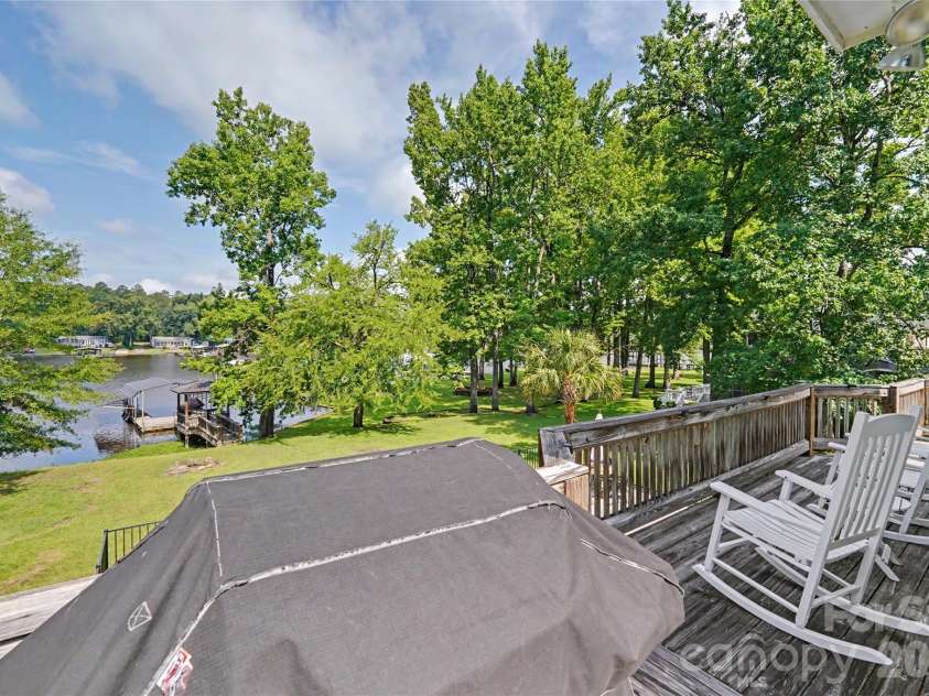 1954 White Road, Camden, SC 29020.  MLS# CAR4401638, YatesRealty ID 37965. 