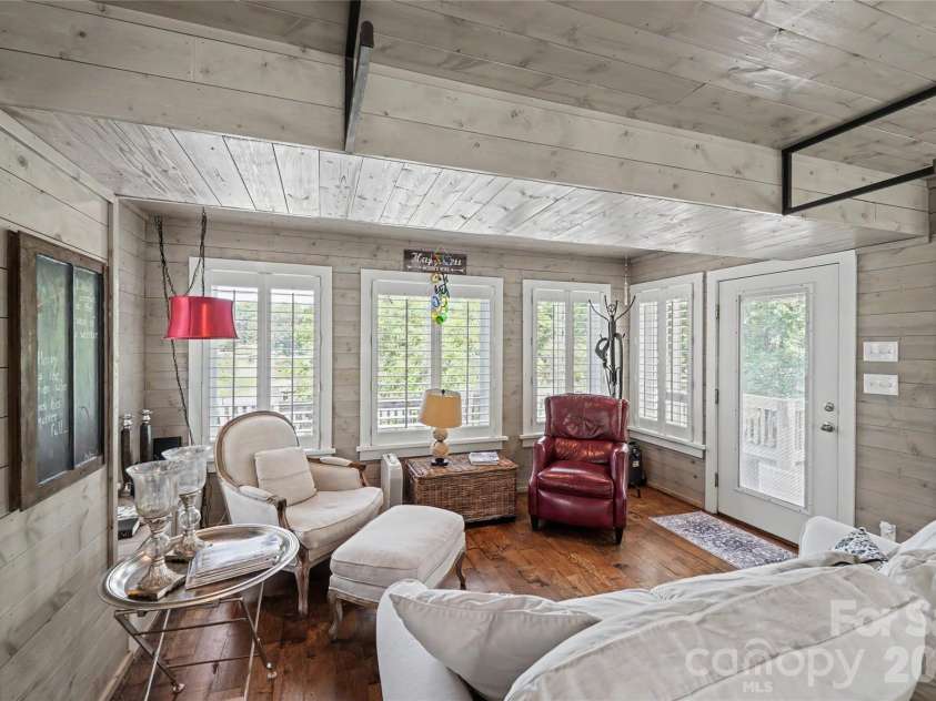1954 White Road, Camden, SC 29020.  MLS# CAR4401638, YatesRealty ID 37965. 