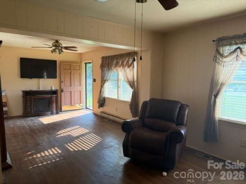 1506 Holton Road, Rock Hill, SC 29732.  MLS# CAR4400580, YatesRealty ID 37966. 