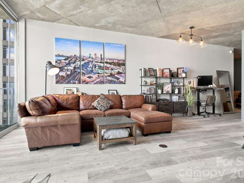 210 Church Street, Charlotte, NC 28202.  MLS# CAR4424880, YatesRealty ID 37967. 