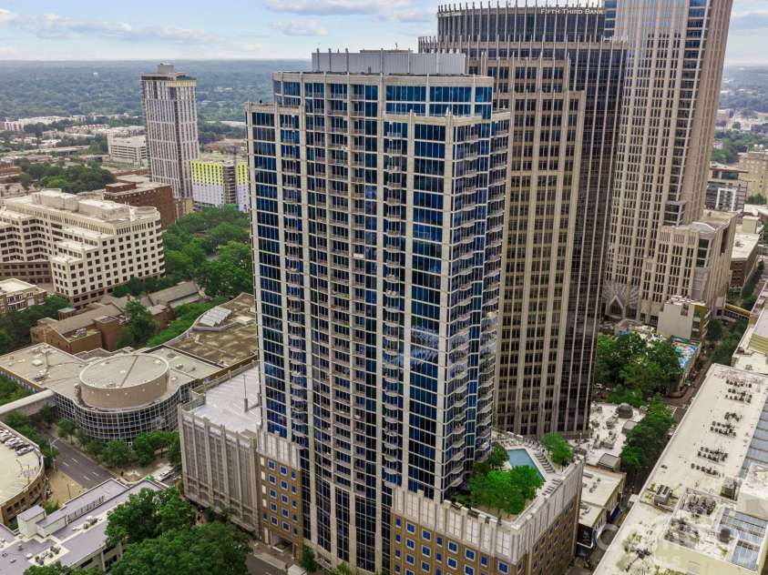 210 Church Street, Charlotte, NC 28202.  MLS# CAR4424880, YatesRealty ID 37967. 