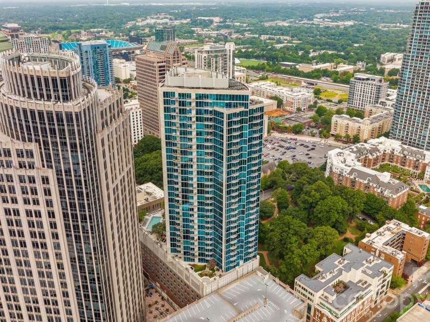 210 Church Street, Charlotte, NC 28202.  MLS# CAR4424880, YatesRealty ID 37967. 
