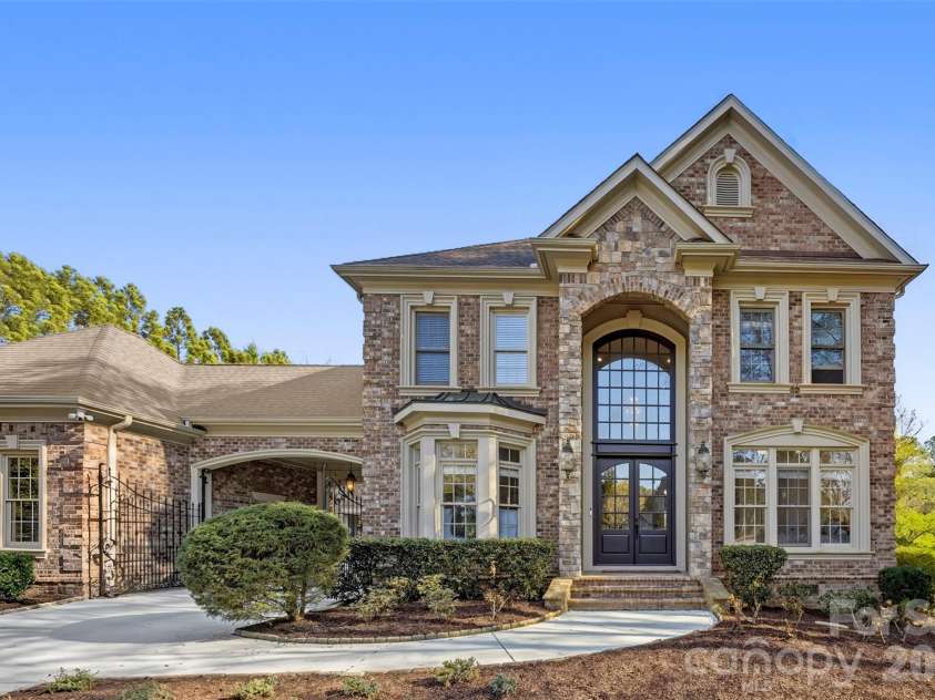 9805 Strike The Gold Lane, Waxhaw, NC 28173.  MLS# CAR4361047, YatesRealty ID 37969. 