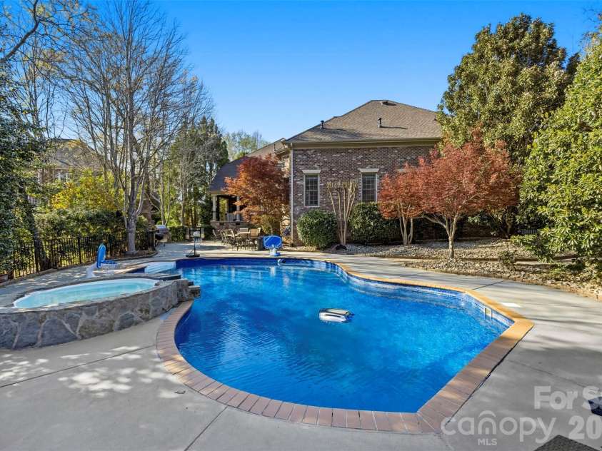 9805 Strike The Gold Lane, Waxhaw, NC 28173.  MLS# CAR4361047, YatesRealty ID 37969. 