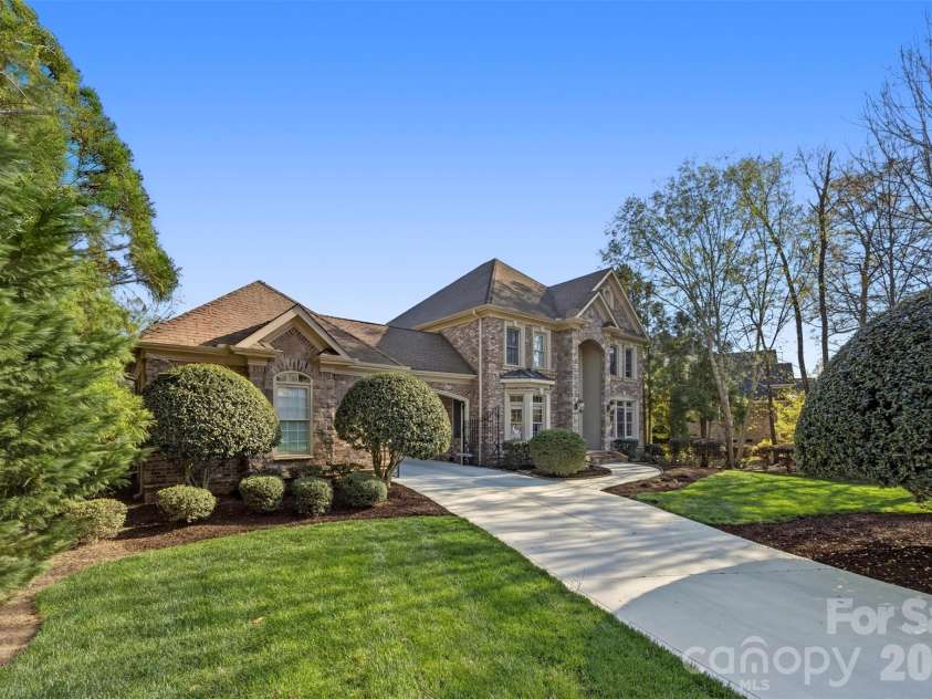 9805 Strike The Gold Lane, Waxhaw, NC 28173.  MLS# CAR4407755, YatesRealty ID 37969. 