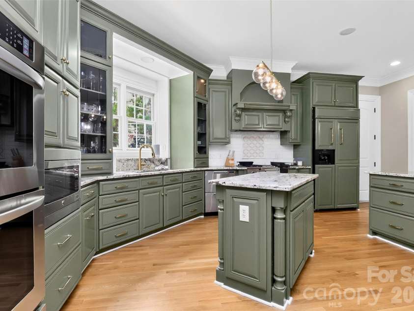 9805 Strike The Gold Lane, Waxhaw, NC 28173.  MLS# CAR4407755, YatesRealty ID 37969. 