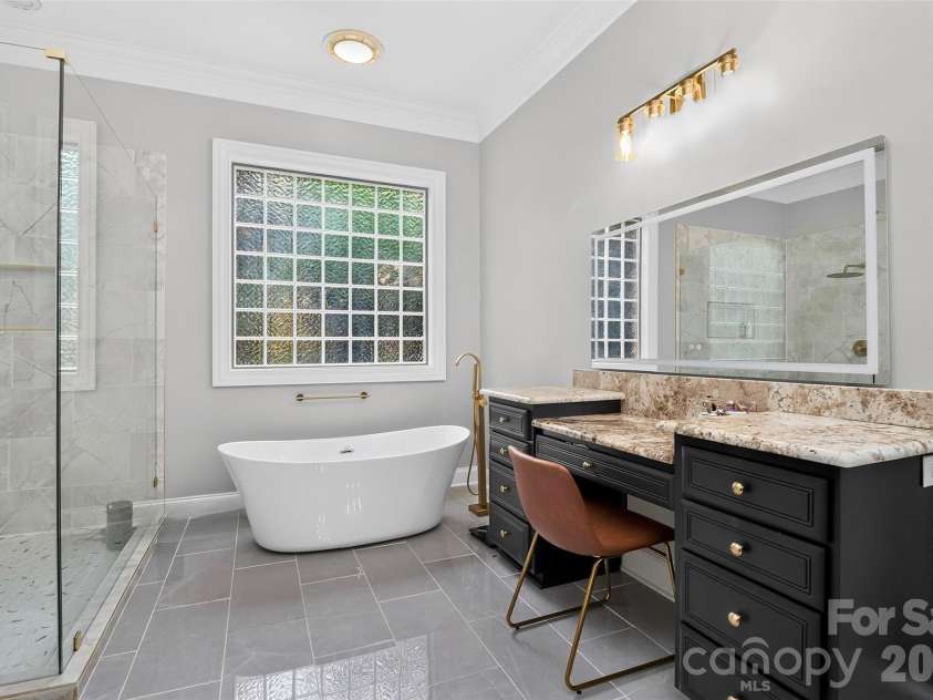 9805 Strike The Gold Lane, Waxhaw, NC 28173.  MLS# CAR4407755, YatesRealty ID 37969. 