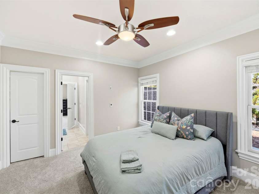 9805 Strike The Gold Lane, Waxhaw, NC 28173.  MLS# CAR4407755, YatesRealty ID 37969. 