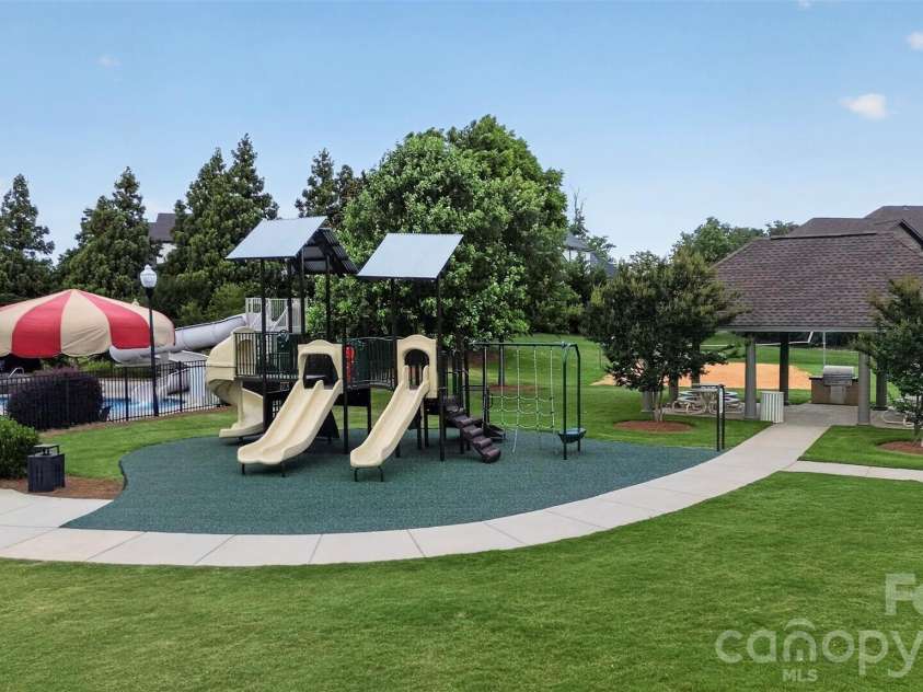 9805 Strike The Gold Lane, Waxhaw, NC 28173.  MLS# CAR4407755, YatesRealty ID 37969. Community Playground