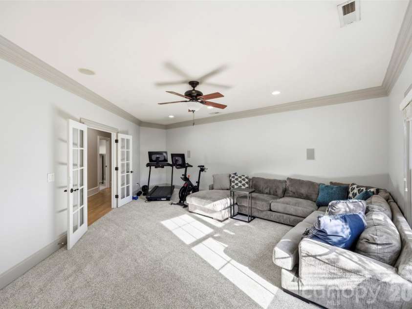 9805 Strike The Gold Lane, Waxhaw, NC 28173.  MLS# CAR4407755, YatesRealty ID 37969. Recreation room