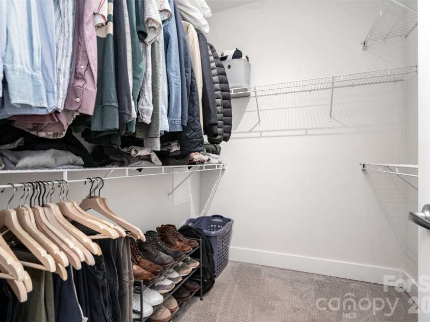 514 Mcdowell Street, Charlotte, NC 28204.  MLS# CAR4327095, YatesRealty ID 3797. 