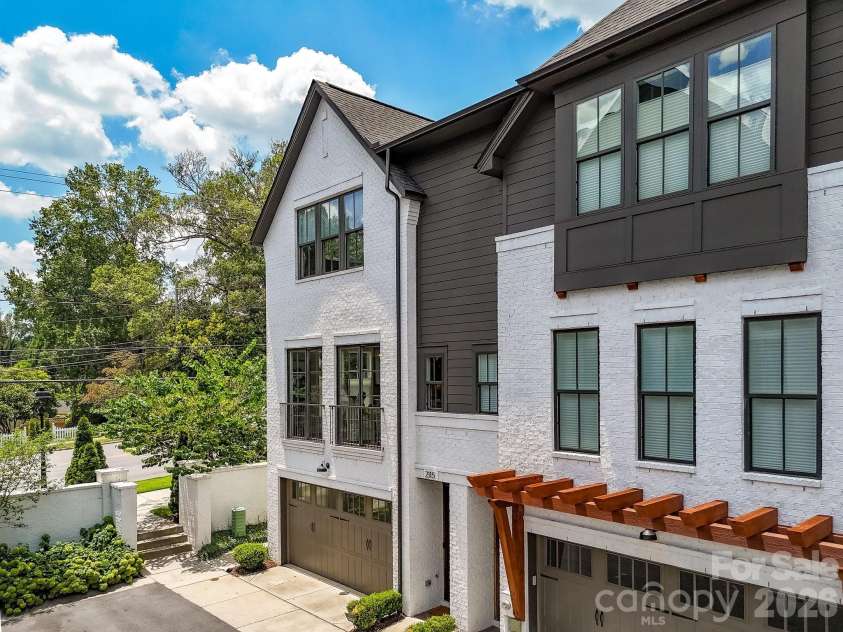 2115 Nolen Ridge Avenue, Charlotte, NC 28209.  MLS# CAR4387501, YatesRealty ID 37972. Beautiful end unit