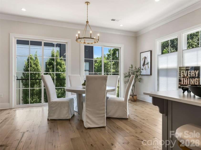 2115 Nolen Ridge Avenue, Charlotte, NC 28209.  MLS# CAR4387501, YatesRealty ID 37972. Dining room