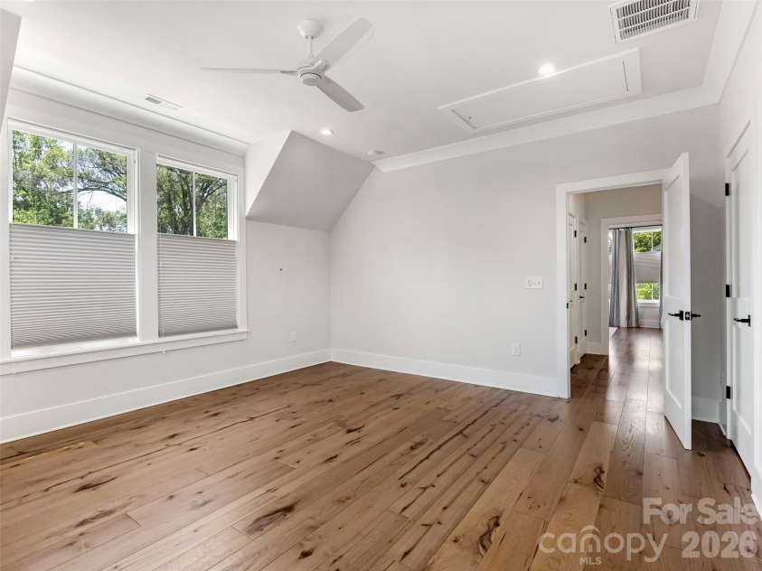 2115 Nolen Ridge Avenue, Charlotte, NC 28209.  MLS# CAR4387501, YatesRealty ID 37972. Upper level bedroom