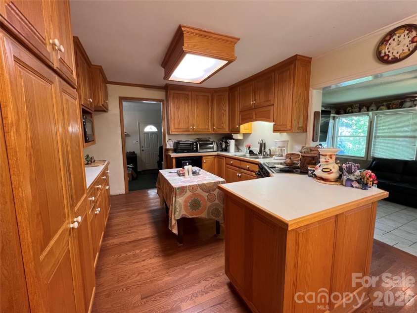 3393 Anderson Mountain Road, Maiden, NC 28650.  MLS# CAR4392826, YatesRealty ID 37973. 
