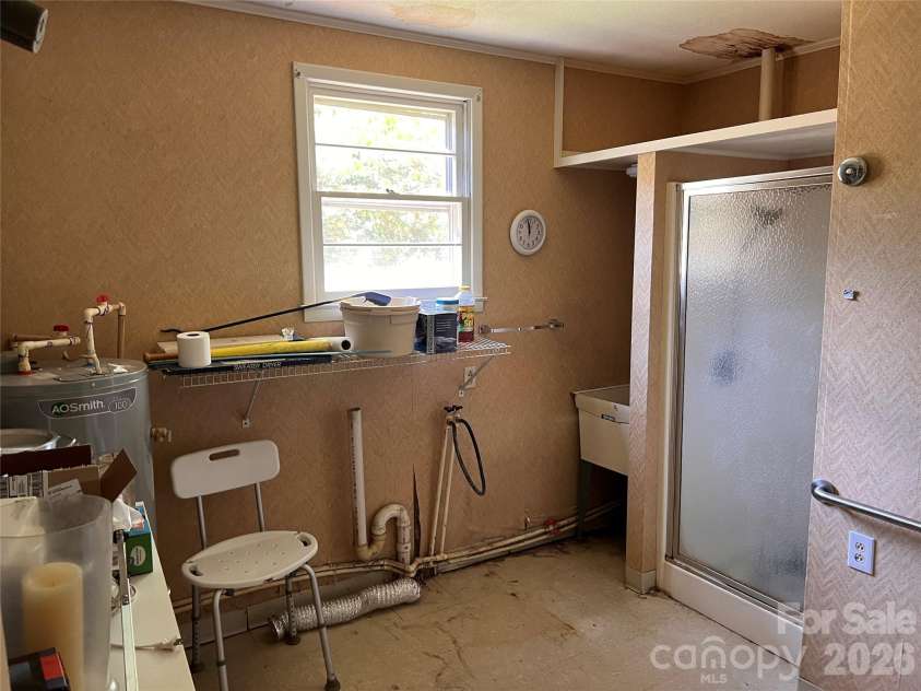 3393 Anderson Mountain Road, Maiden, NC 28650.  MLS# CAR4392826, YatesRealty ID 37973. 