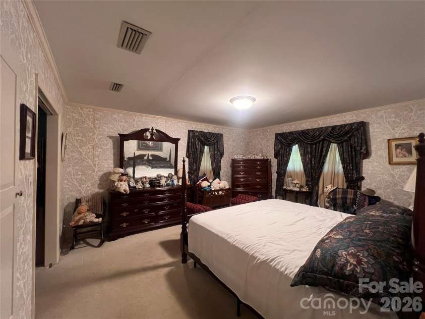3393 Anderson Mountain Road, Maiden, NC 28650.  MLS# CAR4392826, YatesRealty ID 37973. 
