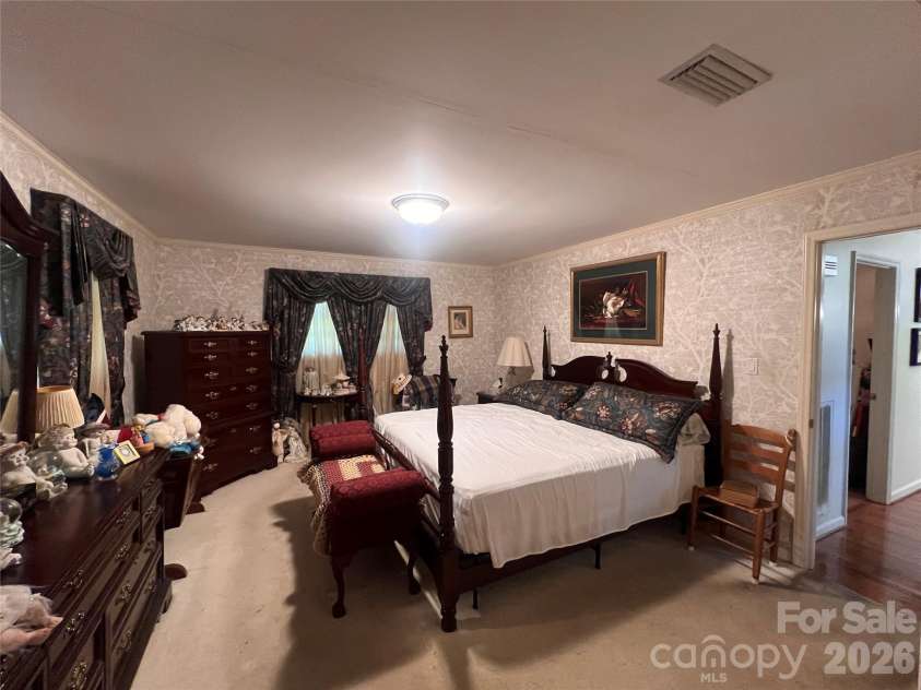 3393 Anderson Mountain Road, Maiden, NC 28650.  MLS# CAR4392826, YatesRealty ID 37973. 