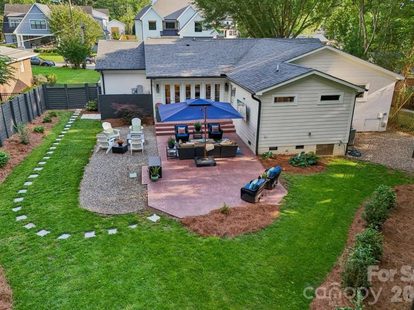 1315 Holmes Drive, Charlotte, NC 28209.  MLS# CAR4393540, YatesRealty ID 37974. 