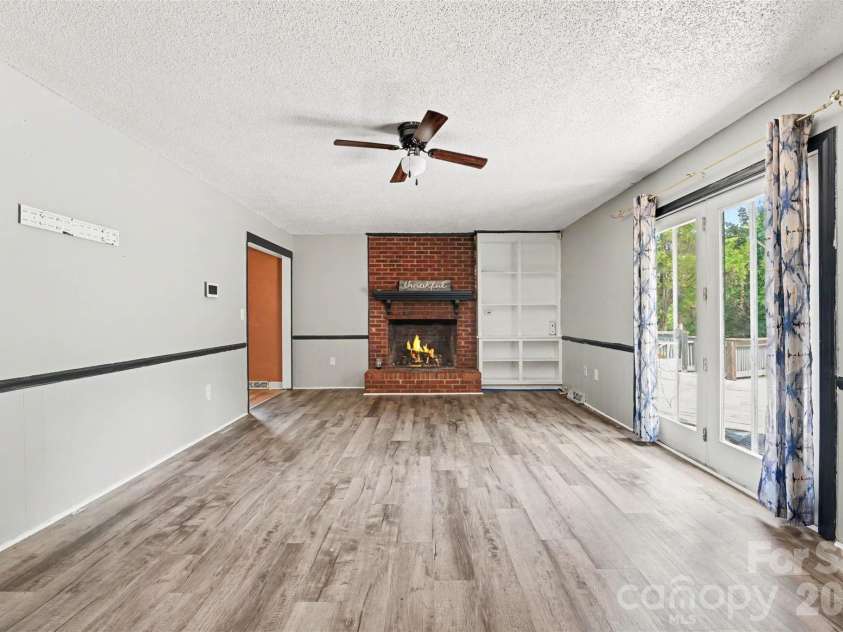 6 Old Farm Road, Salisbury, NC 28147.  MLS# CAR4395226, YatesRealty ID 37975. 