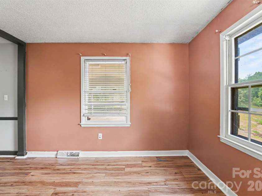 6 Old Farm Road, Salisbury, NC 28147.  MLS# CAR4395226, YatesRealty ID 37975. 