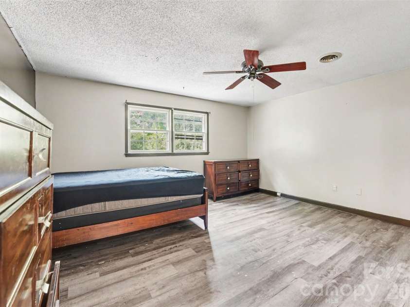6 Old Farm Road, Salisbury, NC 28147.  MLS# CAR4395226, YatesRealty ID 37975. 