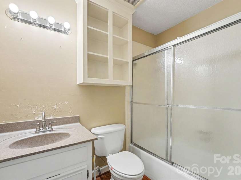 6 Old Farm Road, Salisbury, NC 28147.  MLS# CAR4395226, YatesRealty ID 37975. 