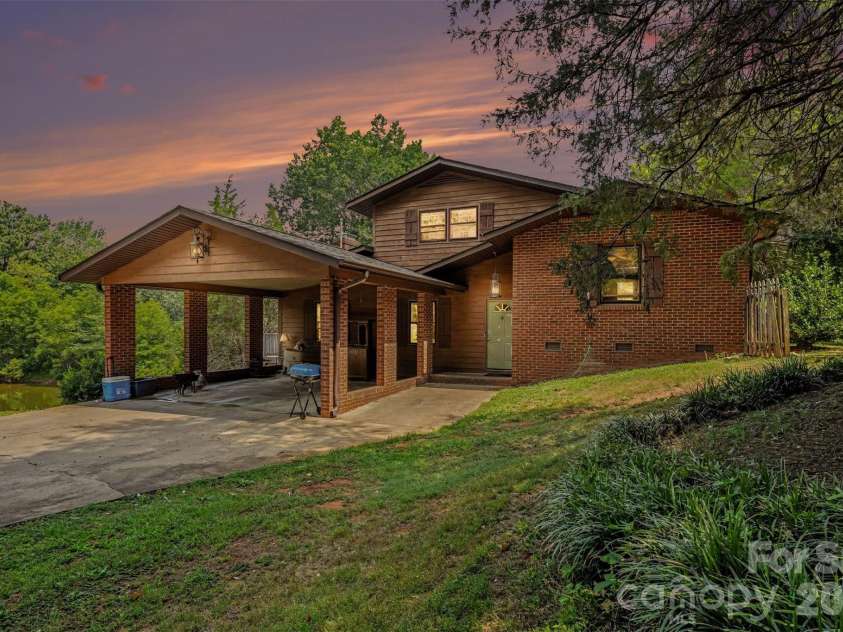 6 Old Farm Road, Salisbury, NC 28147.  MLS# CAR4395226, YatesRealty ID 37975. Photo is virtually enhanced