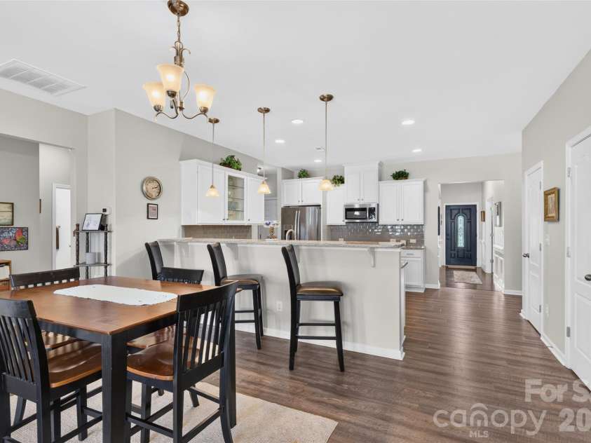 179 Glastonbury Drive, Mooresville, NC 28115.  MLS# CAR4385527, YatesRealty ID 37976. 